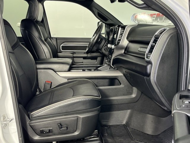 Used 2024 RAM 3500 Laramie w/ Night Edition image 29