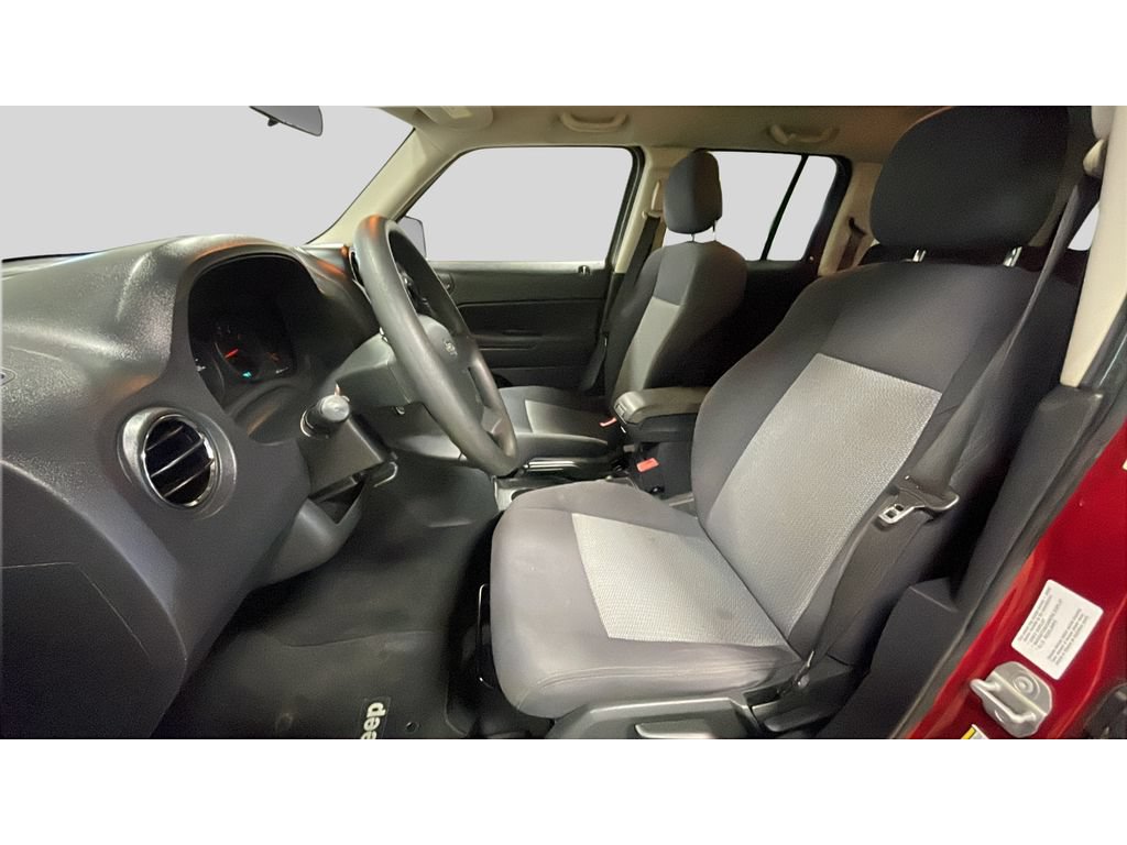 Used 2010 Jeep Patriot Sport FWD image 12