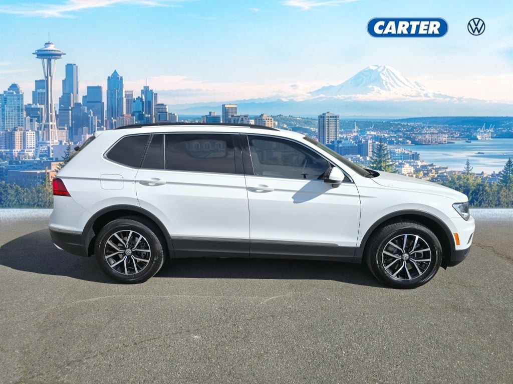 Used 2021 Volkswagen Tiguan SE FWD image 2