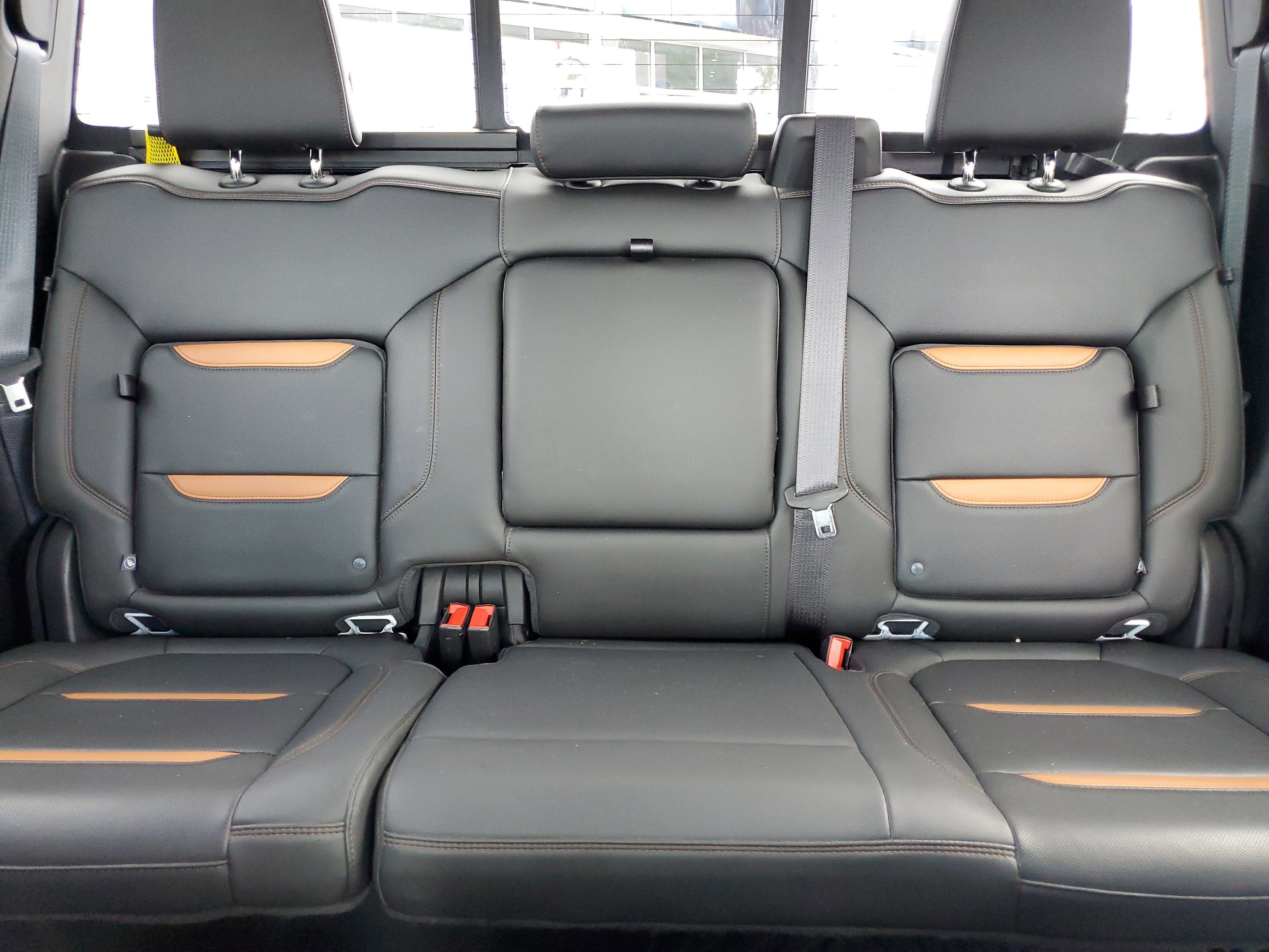 Used 2020 GMC Sierra 1500 AT4 w/ AT4 Premium Package image 16