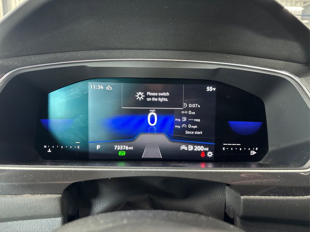 Used 2022 Volkswagen Tiguan SE image 22