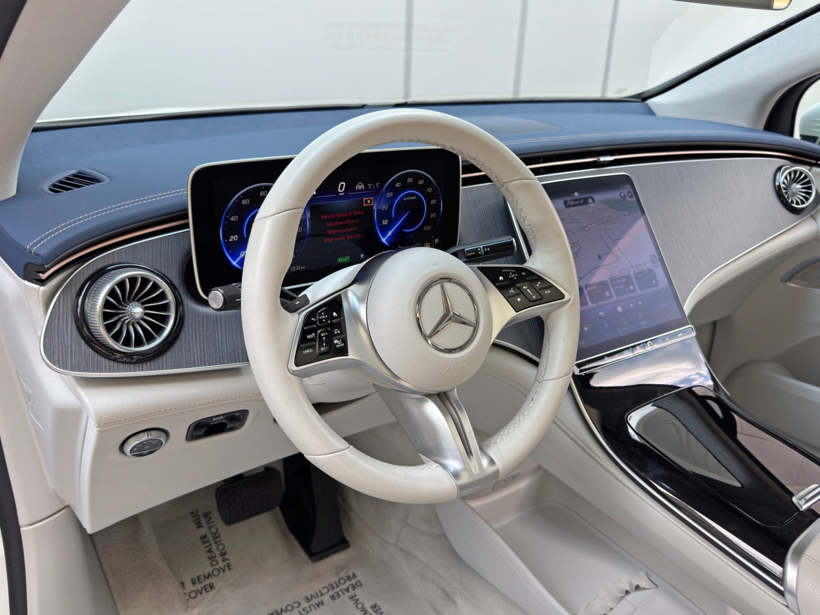 Used 2023 Mercedes-Benz EQE 500 4MATIC SUV w/ Exclusive Trim Package image 13