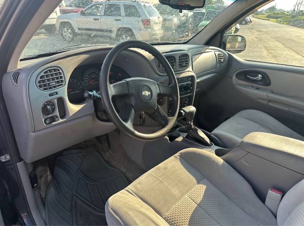 Used 2007 Chevrolet TrailBlazer LS AWD/4WD image 12