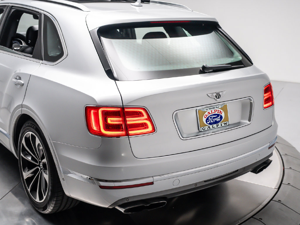 Used 2019 Bentley Bentayga AWD/4WD image 34