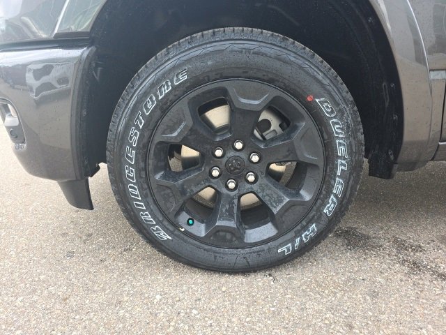 New 2026 RAM 1500 4x4 Crew Cab image 12