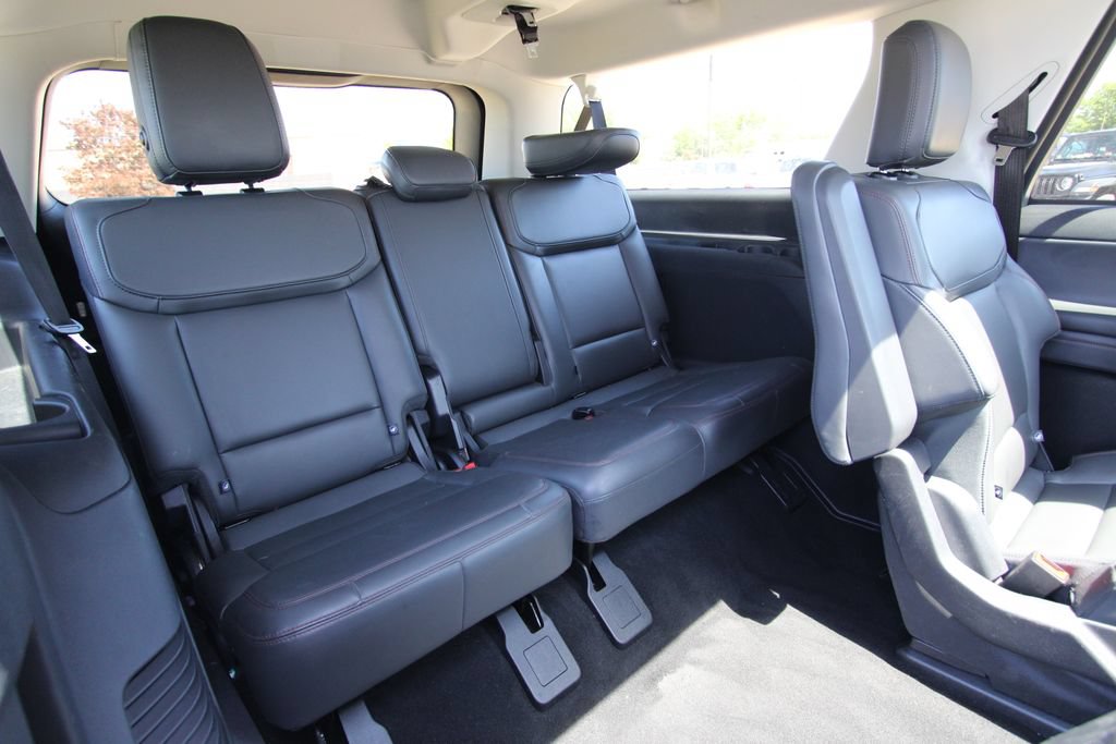 Used 2025 Ford Expedition Max Active AWD/4WD image 10