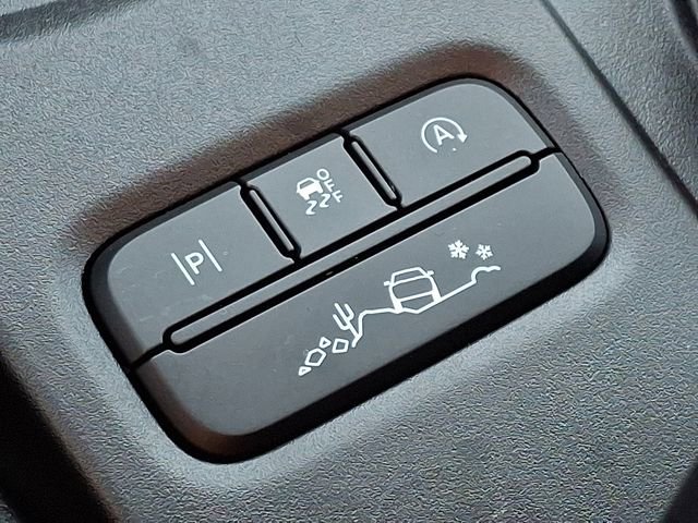 Used 2025 Ford Ranger Lariat w/ FX4 Off-Road Package image 24