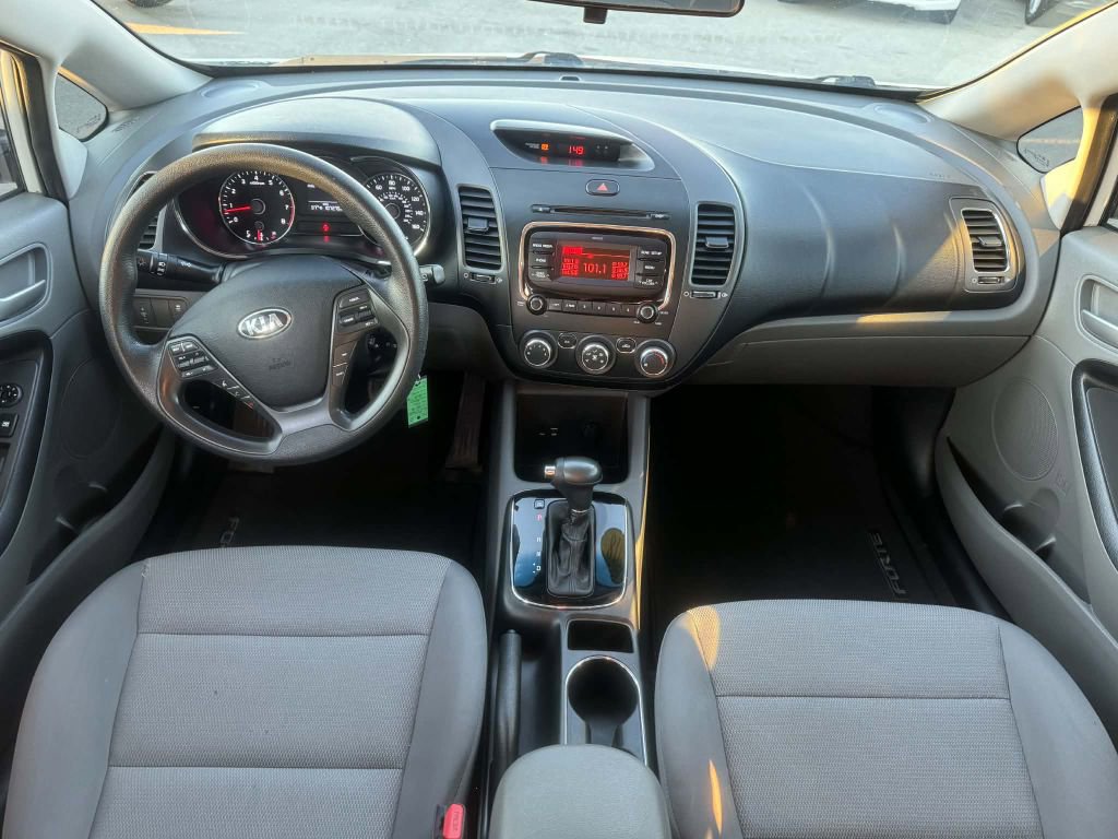 Used 2018 Kia Forte LX image 21
