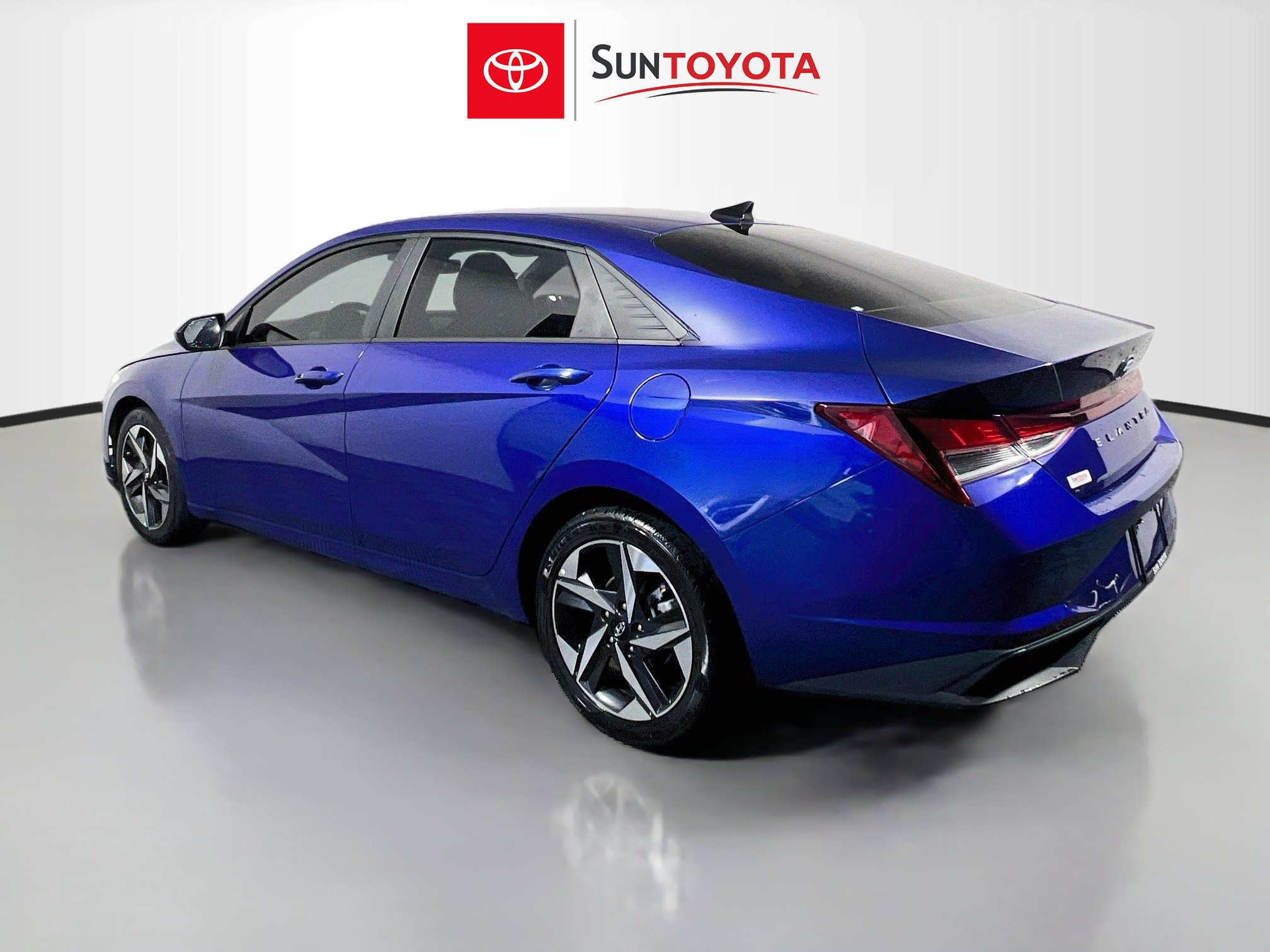 Used 2023 Hyundai Elantra SEL w/ Convenience Package FWD image 6