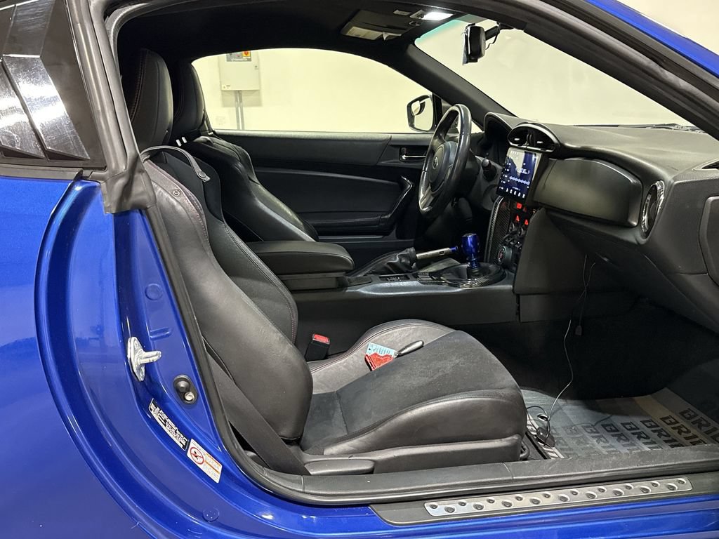 Used 2015 Subaru BRZ Limited w/ Popular Package #1A RWD image 21