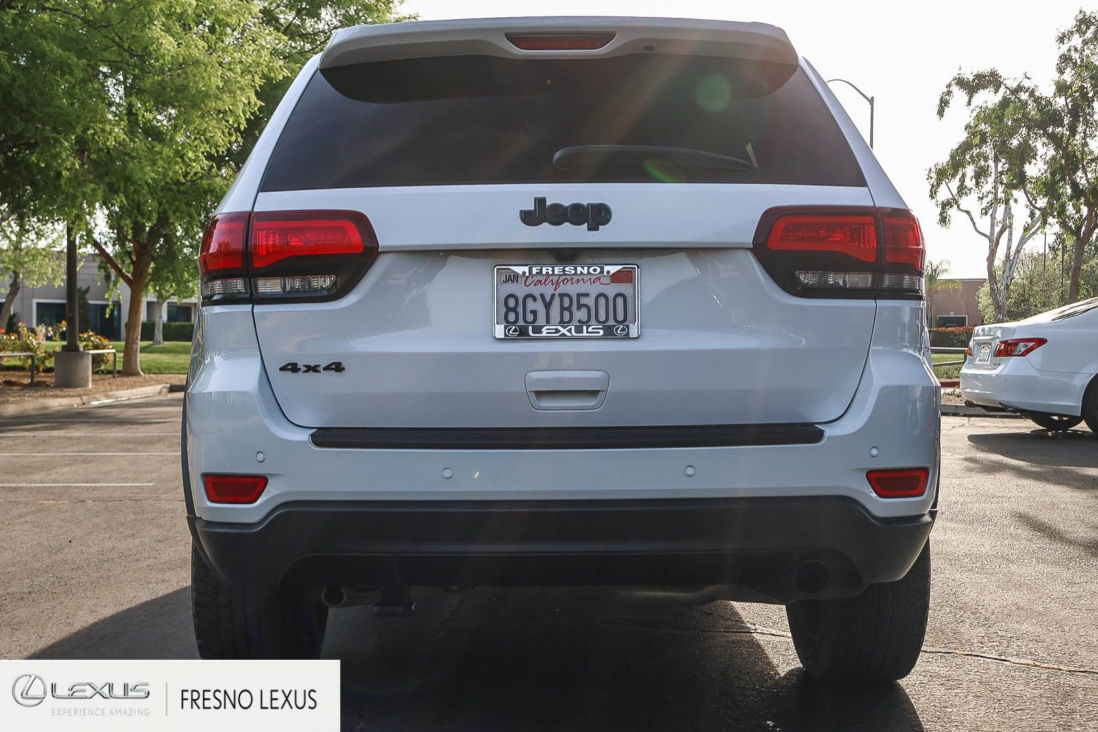 Used 2018 Jeep Grand Cherokee Laredo image 5