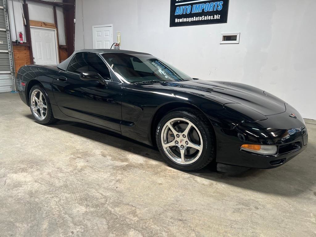 Used 2001 Chevrolet Corvette Convertible w/ Preferred Equipment Group2 RWD image 4