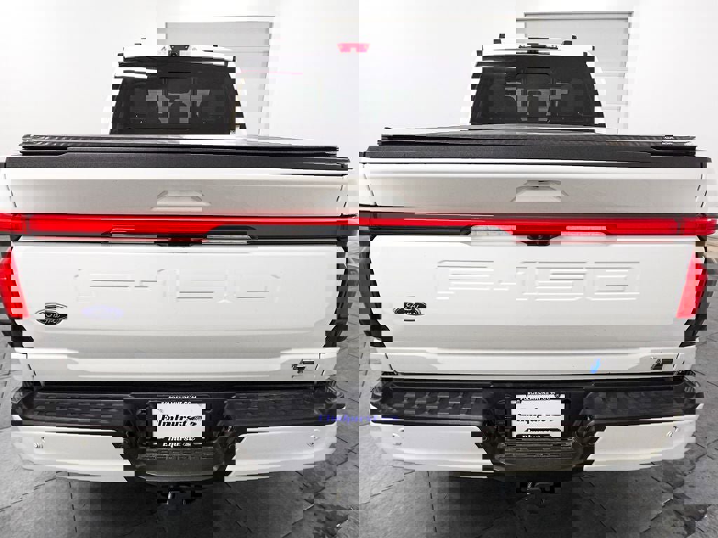 Used 2022 Ford F150 Lightning Platinum image 5