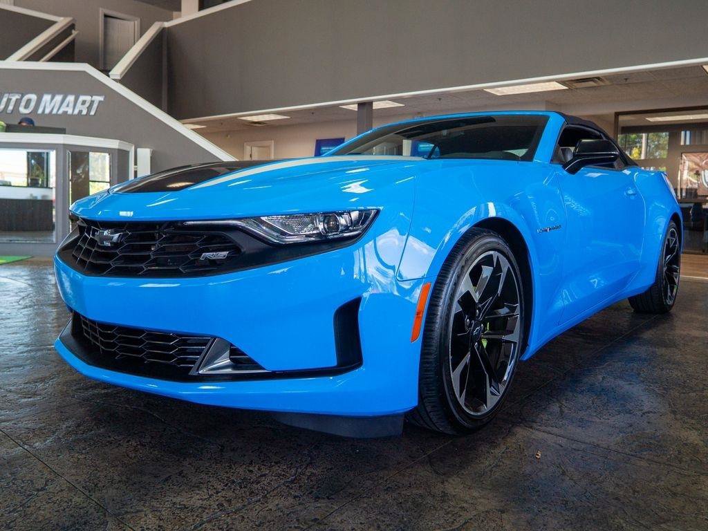 Used 2023 Chevrolet Camaro LT RWD image 6