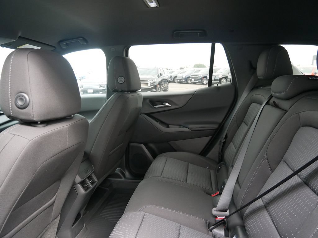 New 2027 Chevrolet Equinox LT AWD/4WD image 16