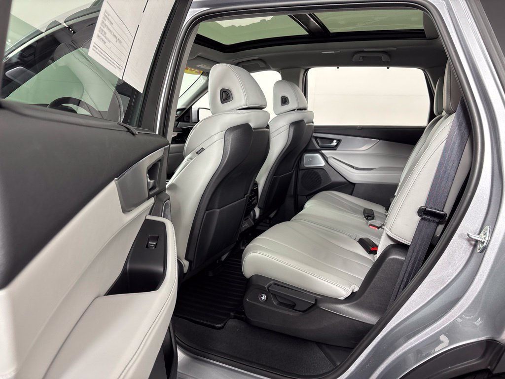 Used 2026 Acura MDX w/ Technology Package AWD/4WD image 31