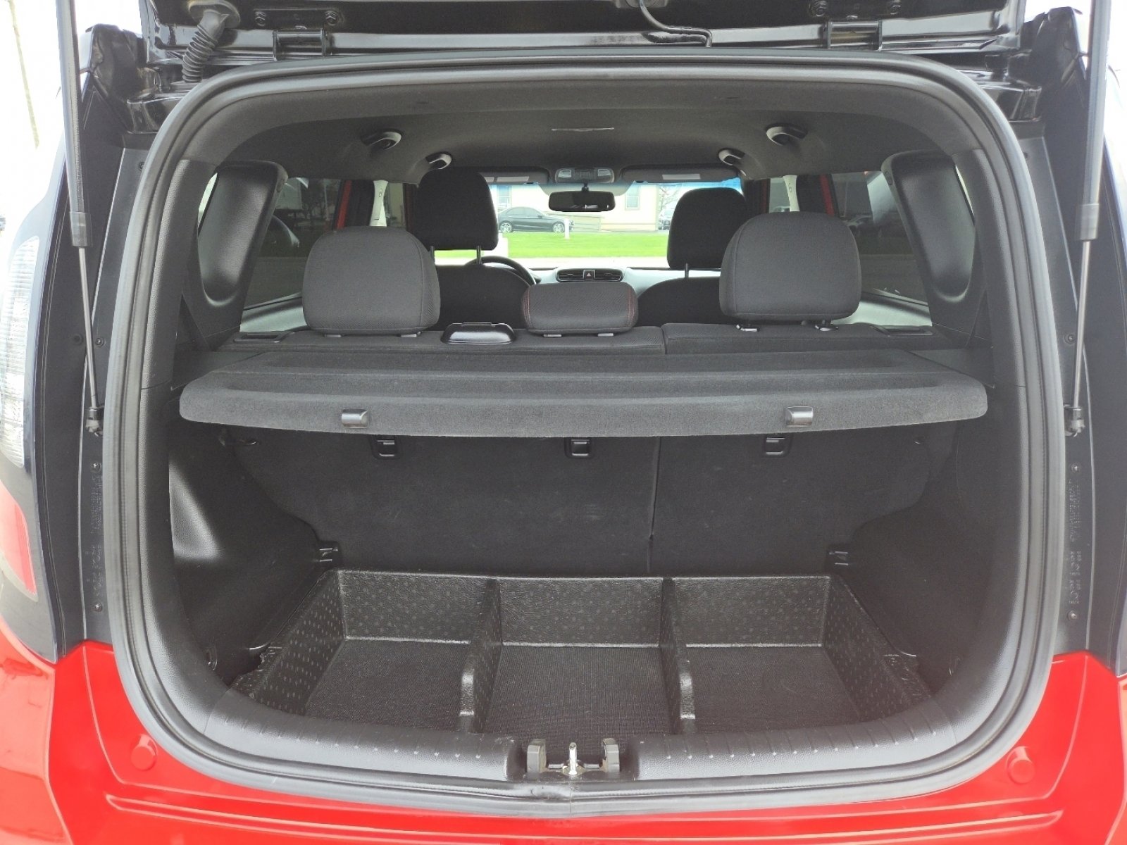 Used 2019 Kia Soul + FWD image 17