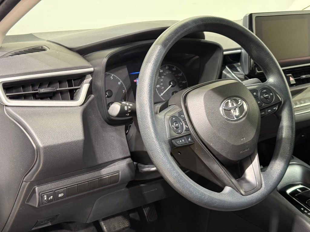 Used 2023 Toyota Corolla LE image 16