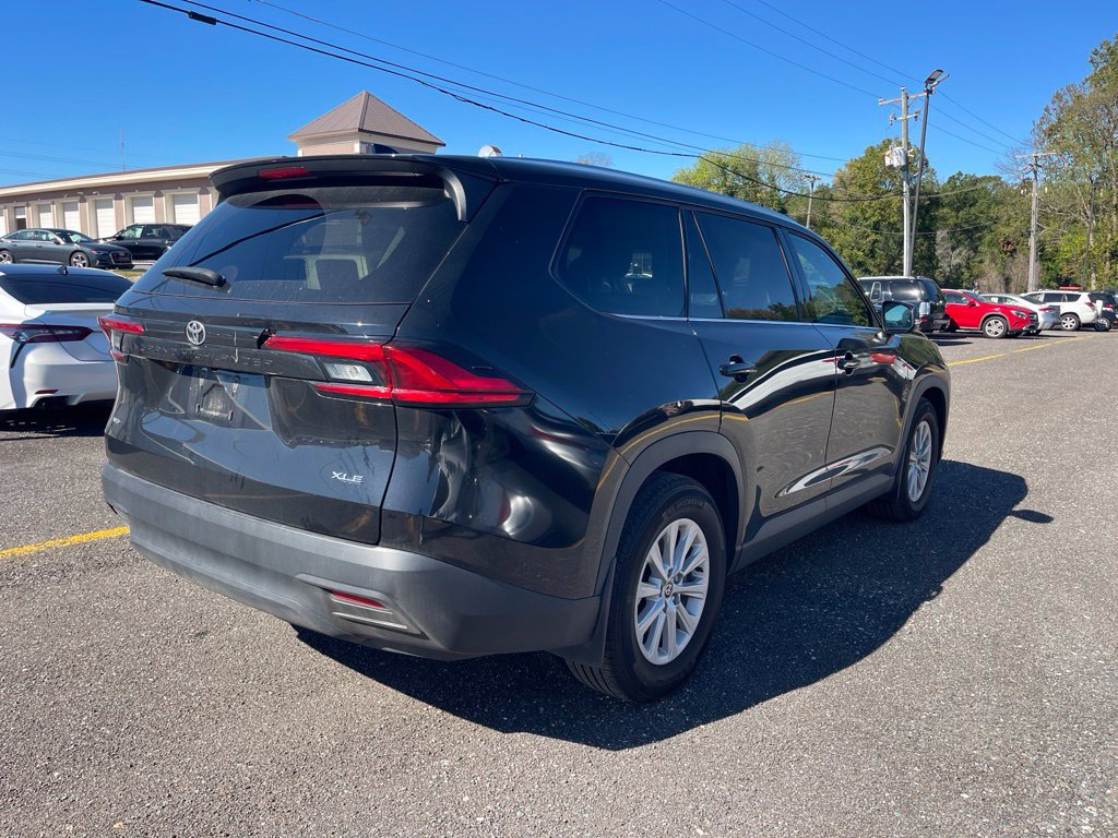 Used 2024 Toyota Grand Highlander AWD image 5