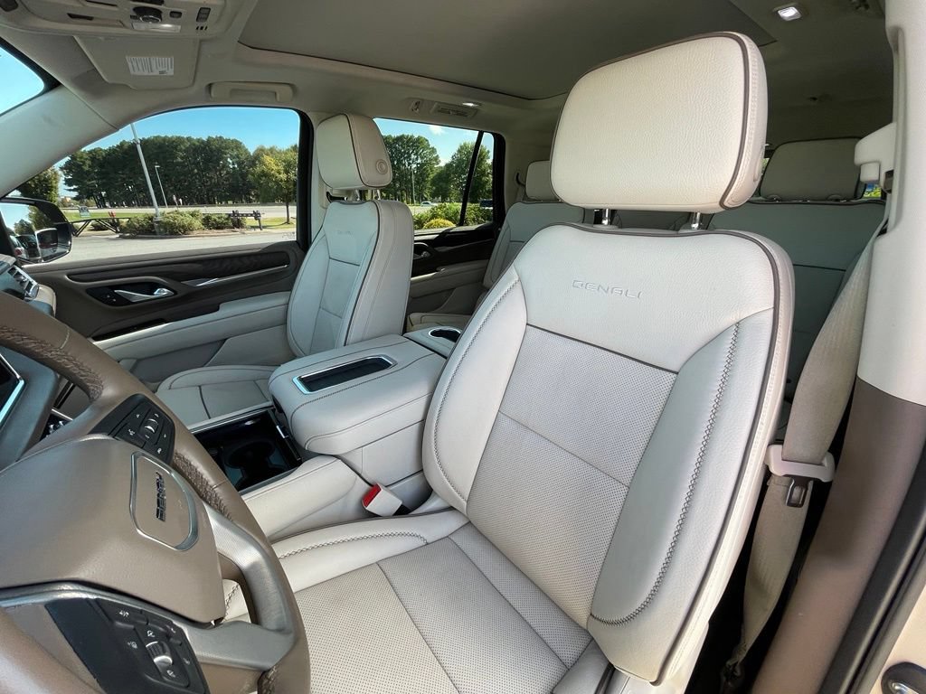 Used 2023 GMC Yukon Denali AWD/4WD image 22