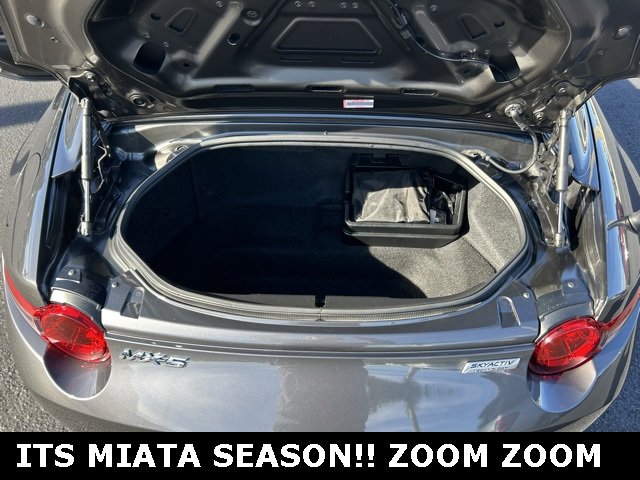 Used 2017 MAZDA MX-5 Miata RF Grand Touring image 14