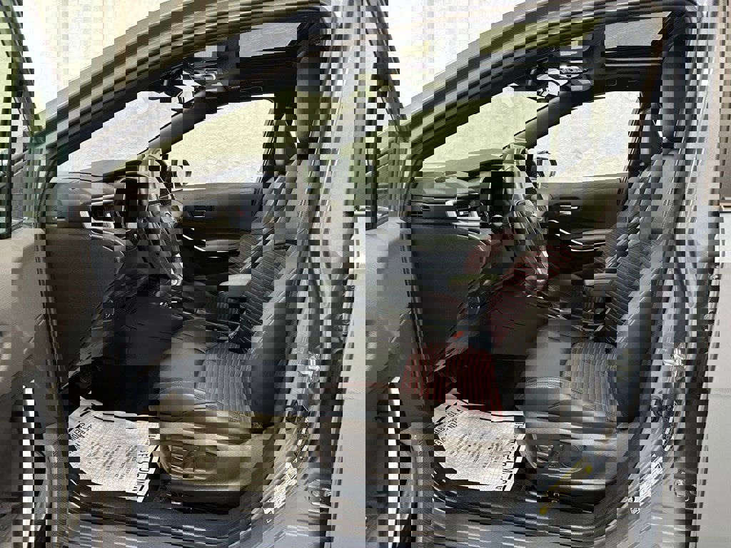 Used 2025 Toyota Corolla XSE image 10