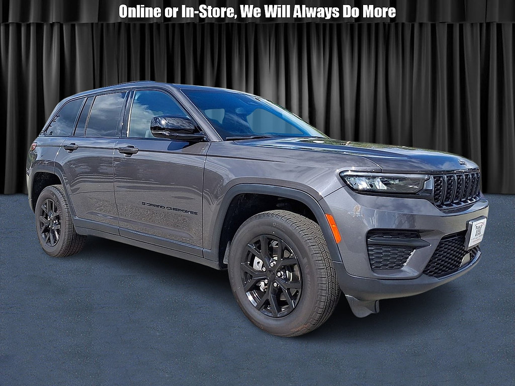 Used 2024 Jeep Grand Cherokee Altitude