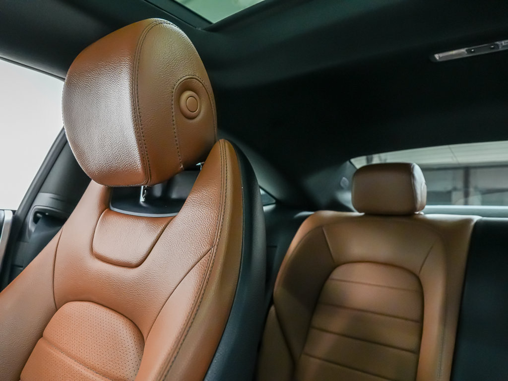 Used 2019 Mercedes-Benz C 300 4MATIC Coupe image 32