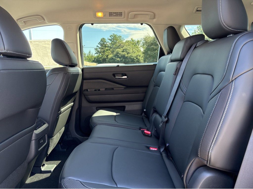 New 2026 Nissan Pathfinder SL FWD image 20
