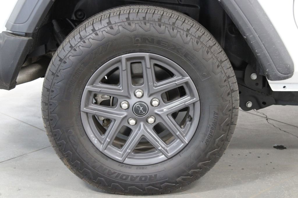Used 2024 Jeep Wrangler Sport S image 12