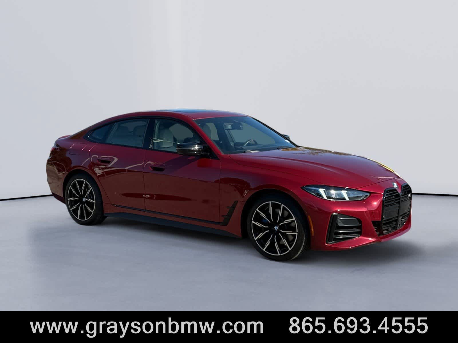 Used 2026 BMW M440i RWD image 1
