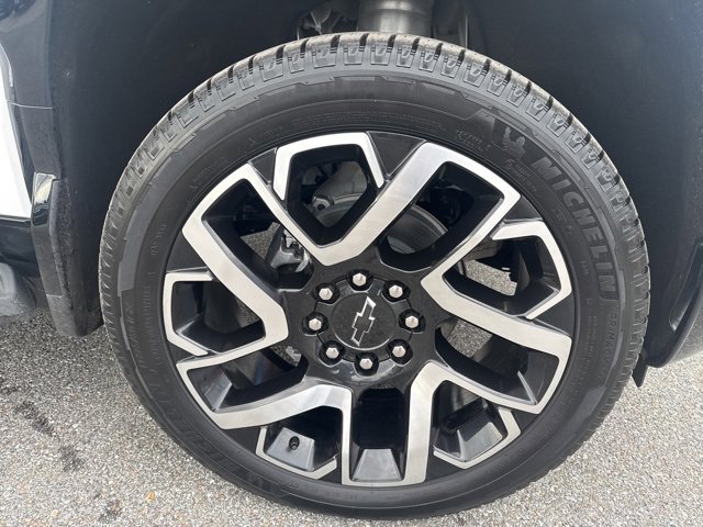 New 2024 Chevrolet Silverado EV RST image 9