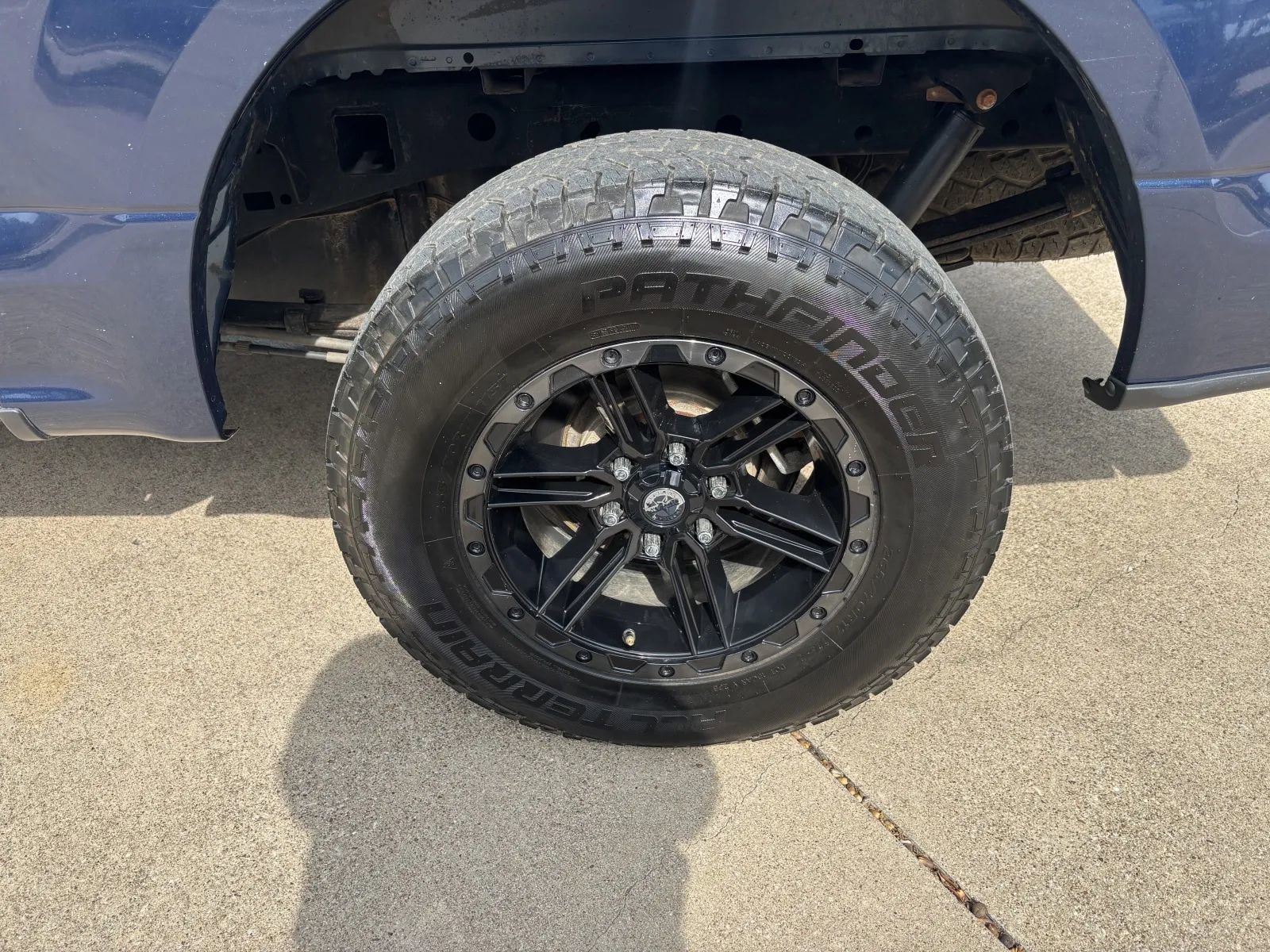 Used 2016 Ford F150 XLT AWD/4WD image 9