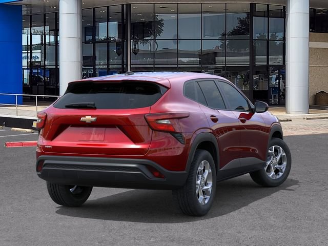 New 2026 Chevrolet Trax LS w/ LS Convenience Package FWD image 4