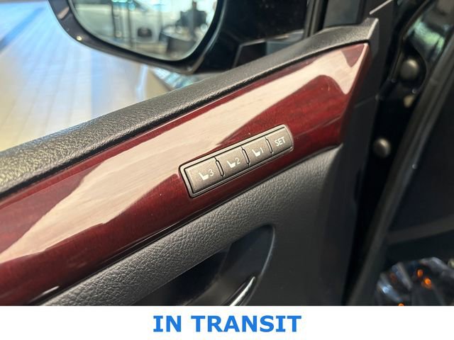Used 2015 Lexus LX 570 4WD image 13