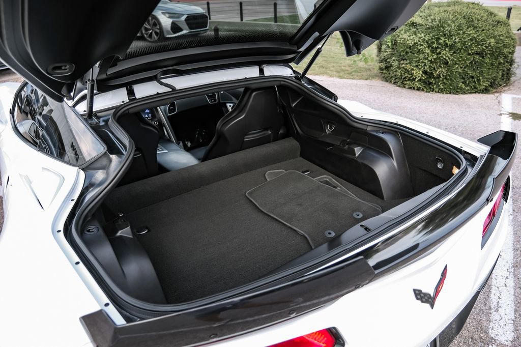 Used 2019 Chevrolet Corvette Grand Sport w/ Carbon Flash Badge Package image 48