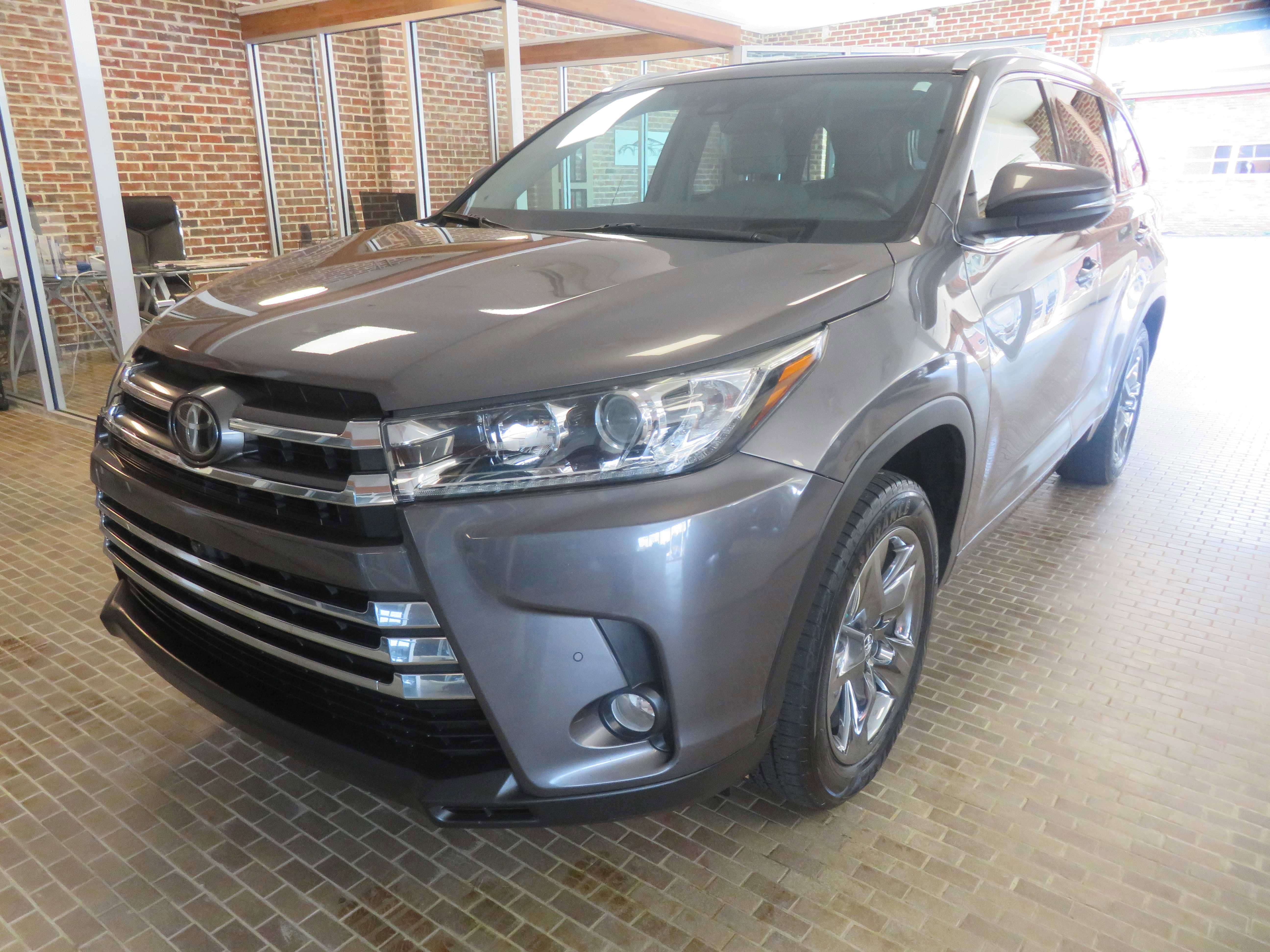 Used 2018 Toyota Highlander Limited Platinum