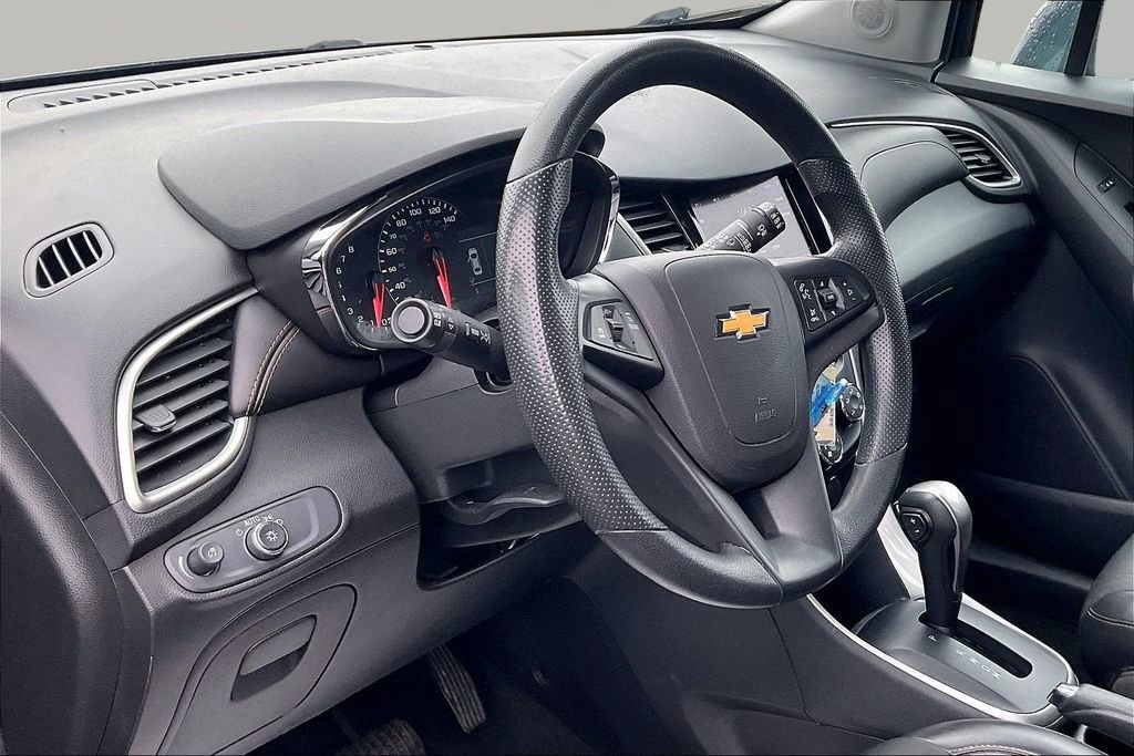 Used 2021 Chevrolet Trax LT image 19