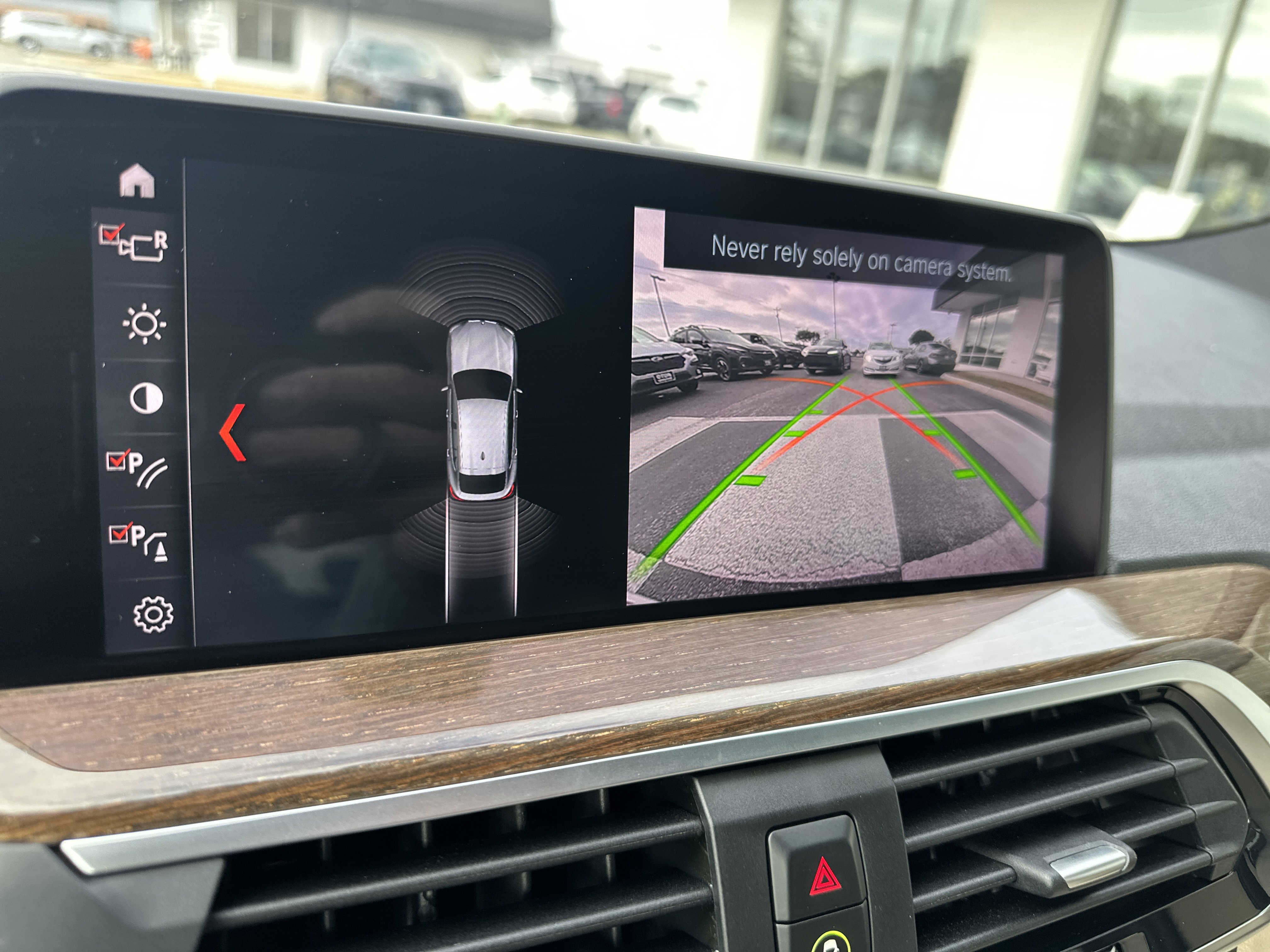 Used 2019 BMW X4 xDrive30i w/ Premium Package image 18