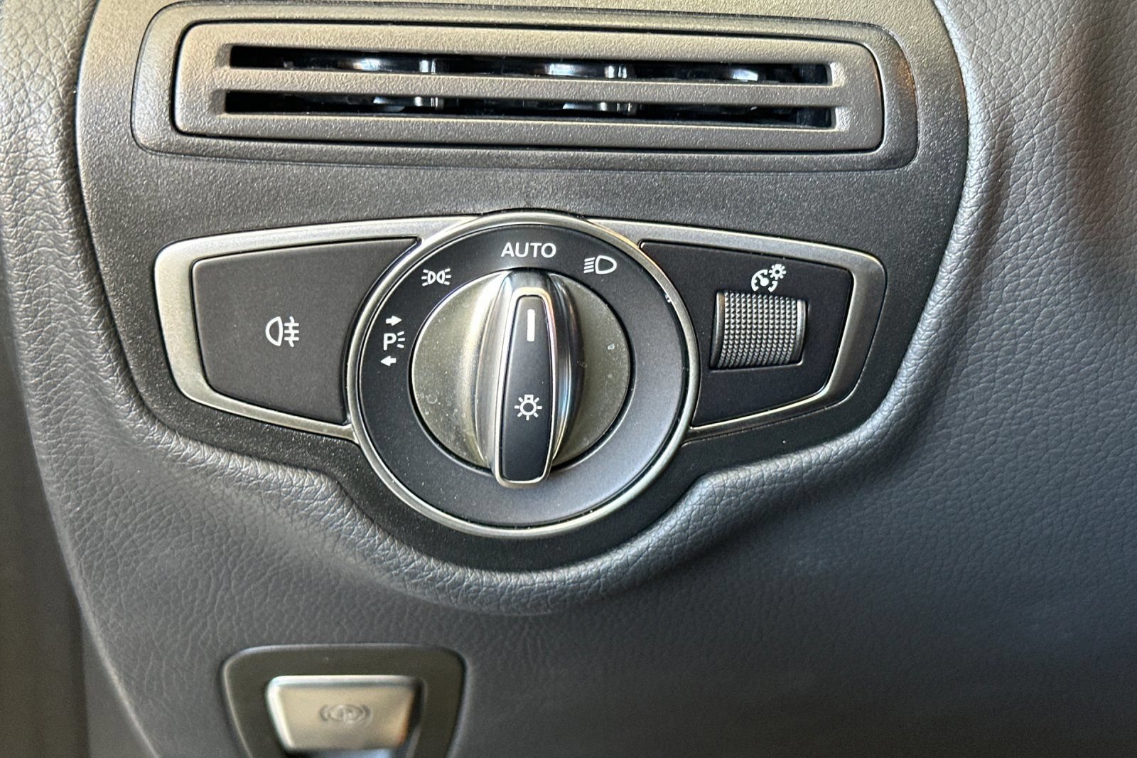 Certified 2023 Mercedes-Benz GLC 300 4MATIC Coupe image 37