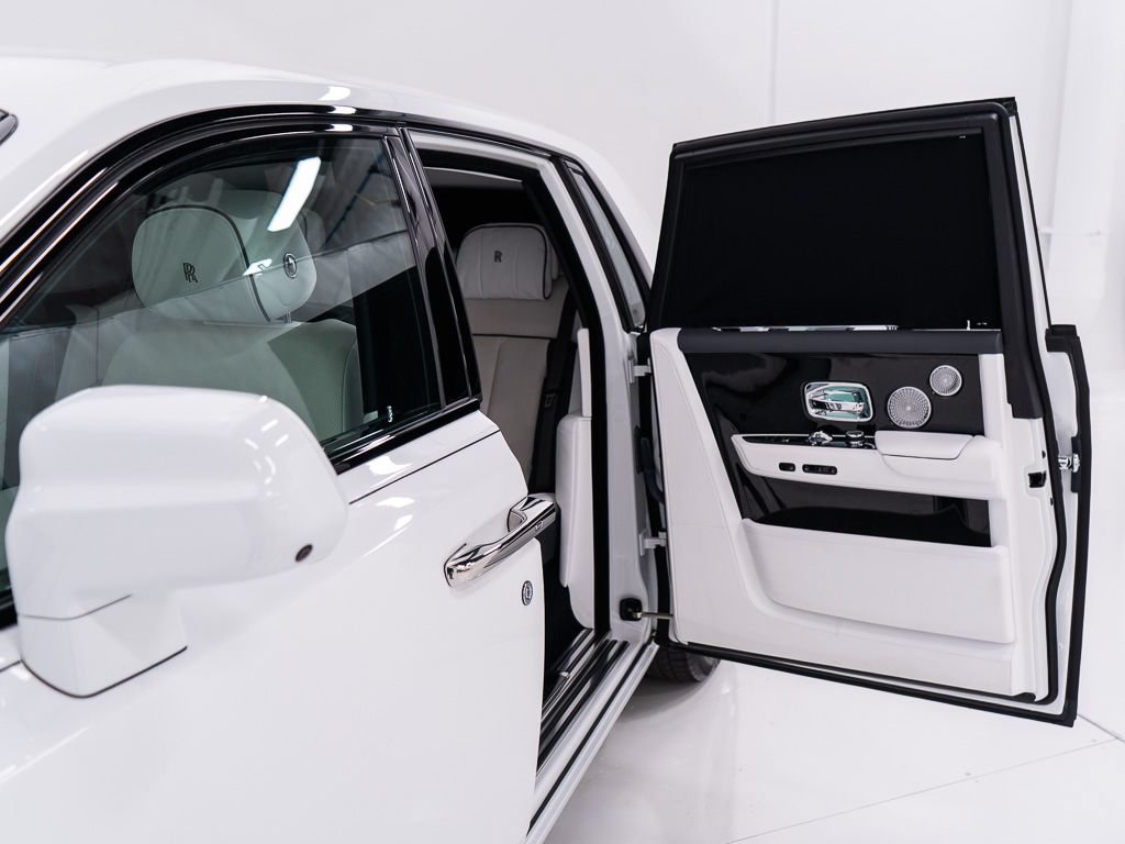 Certified 2023 Rolls-Royce Phantom Sedan RWD image 22