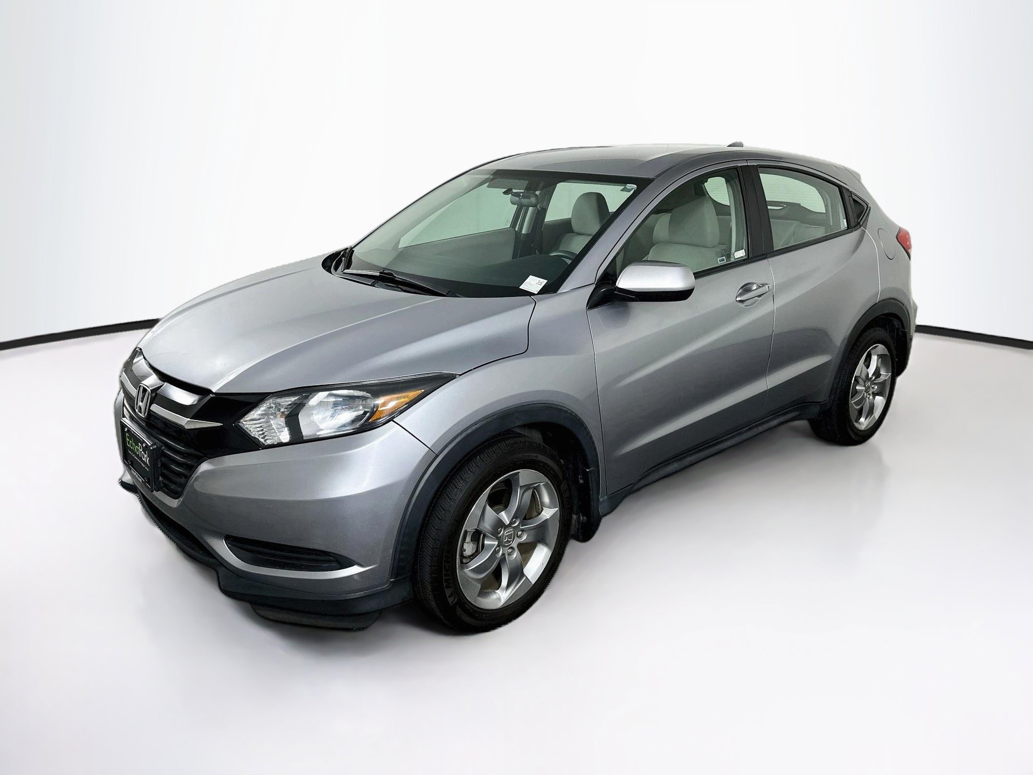 Used 2017 Honda HR-V LX image 3