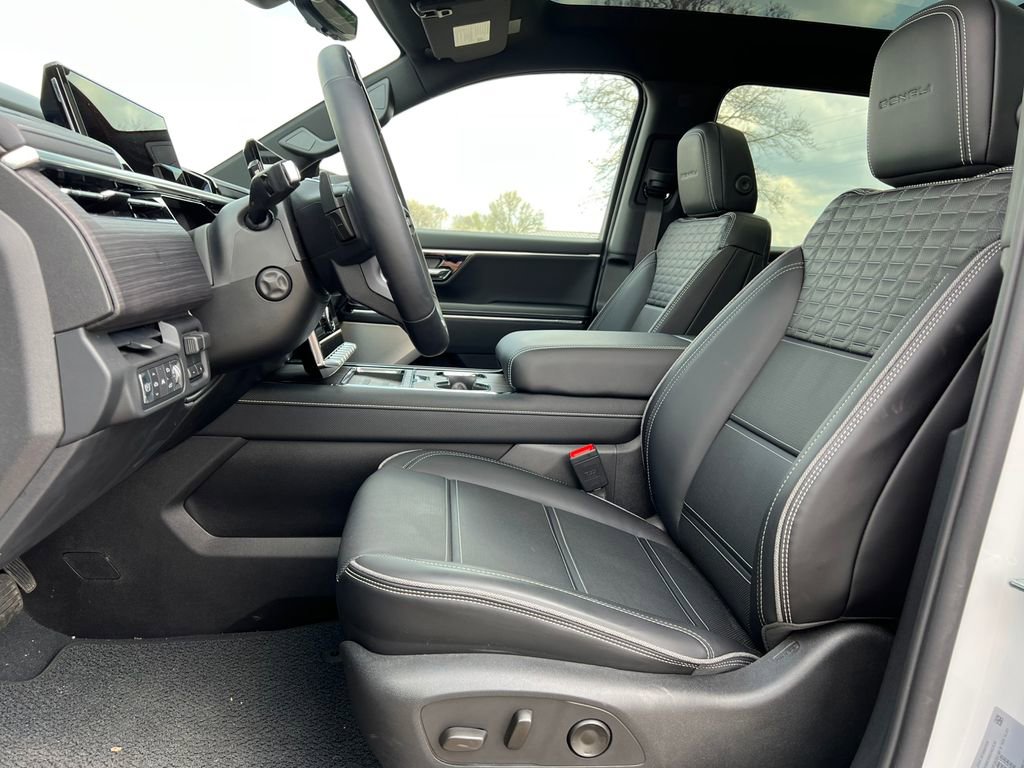 New 2025 GMC Sierra EV Denali image 4