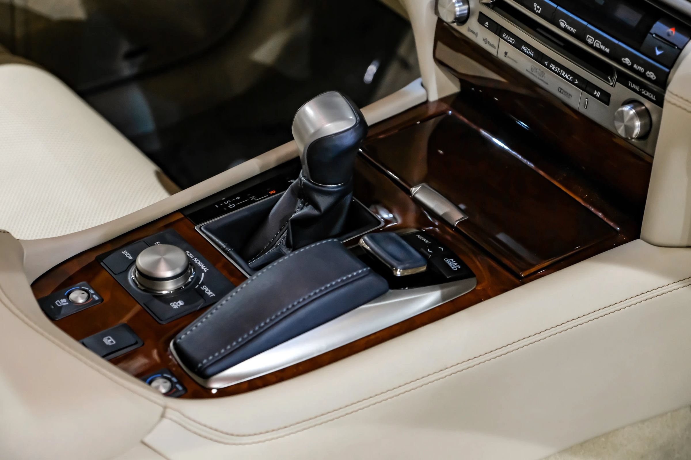 Used 2015 Lexus LS 460 L RWD image 20