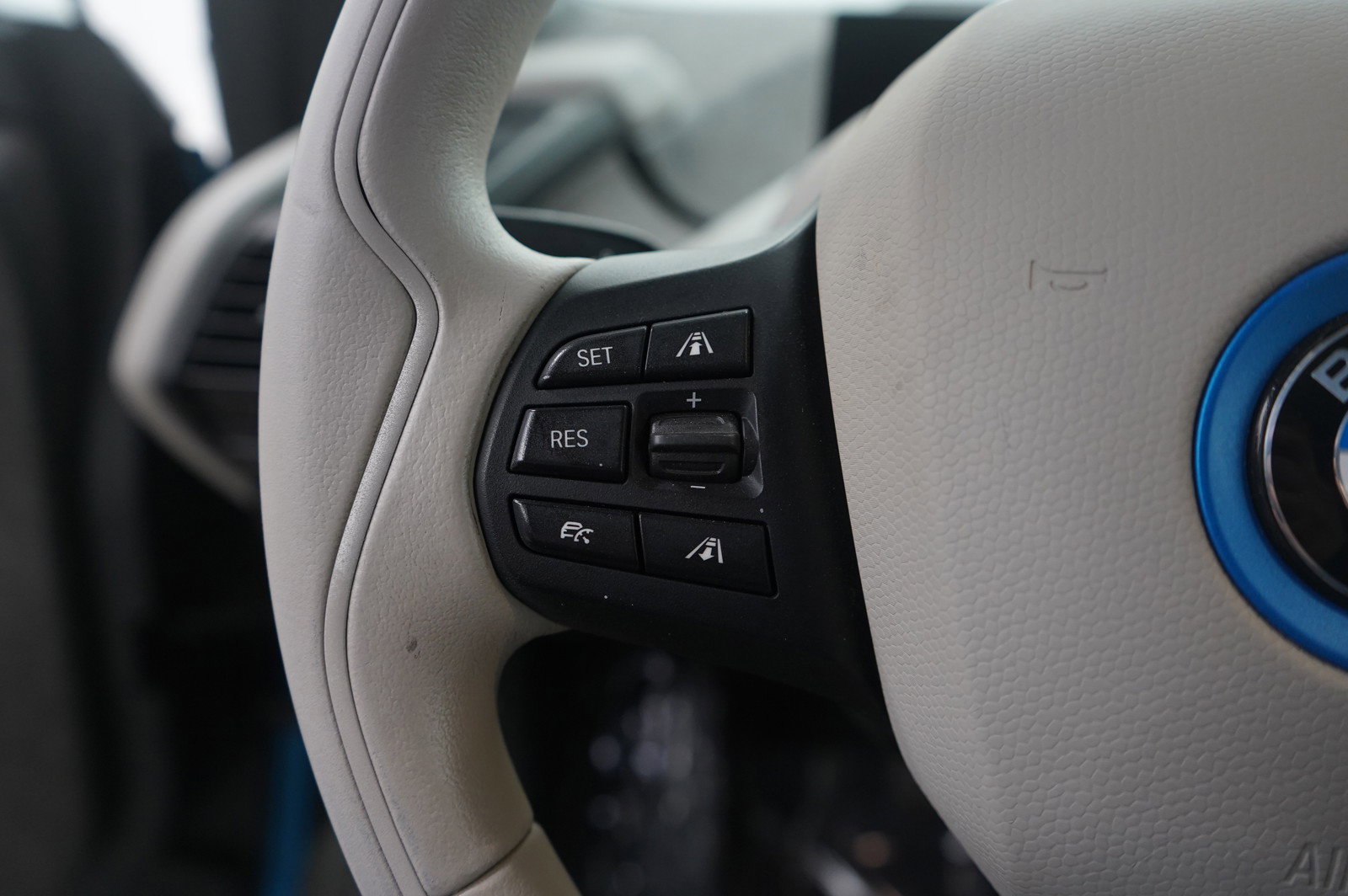 Used 2017 BMW i3 image 14