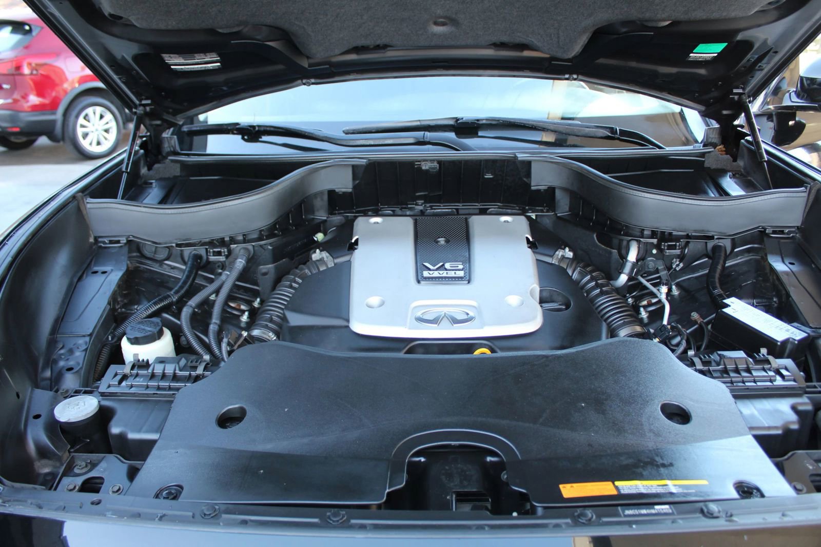 Used 2017 INFINITI QX70 3.7 w/ Premium Package image 37