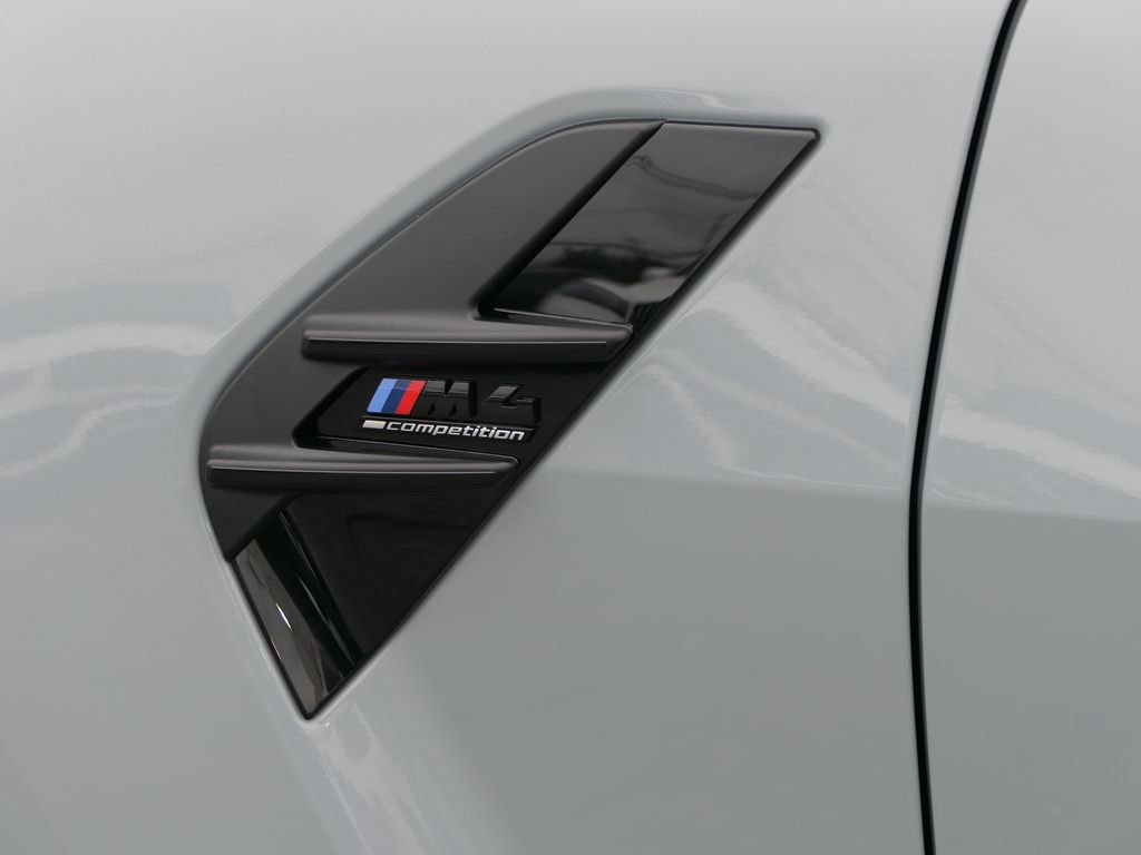 Used 2025 BMW M4 Competition w/ Executive Package image 9