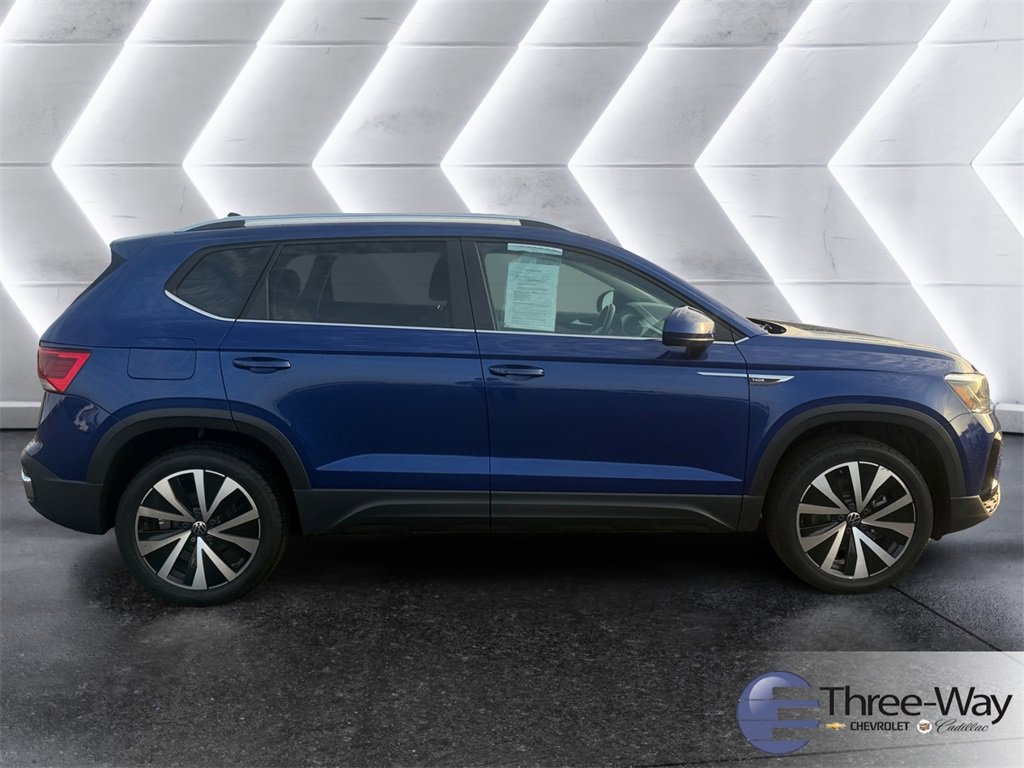 Used 2024 Volkswagen Taos SE image 6