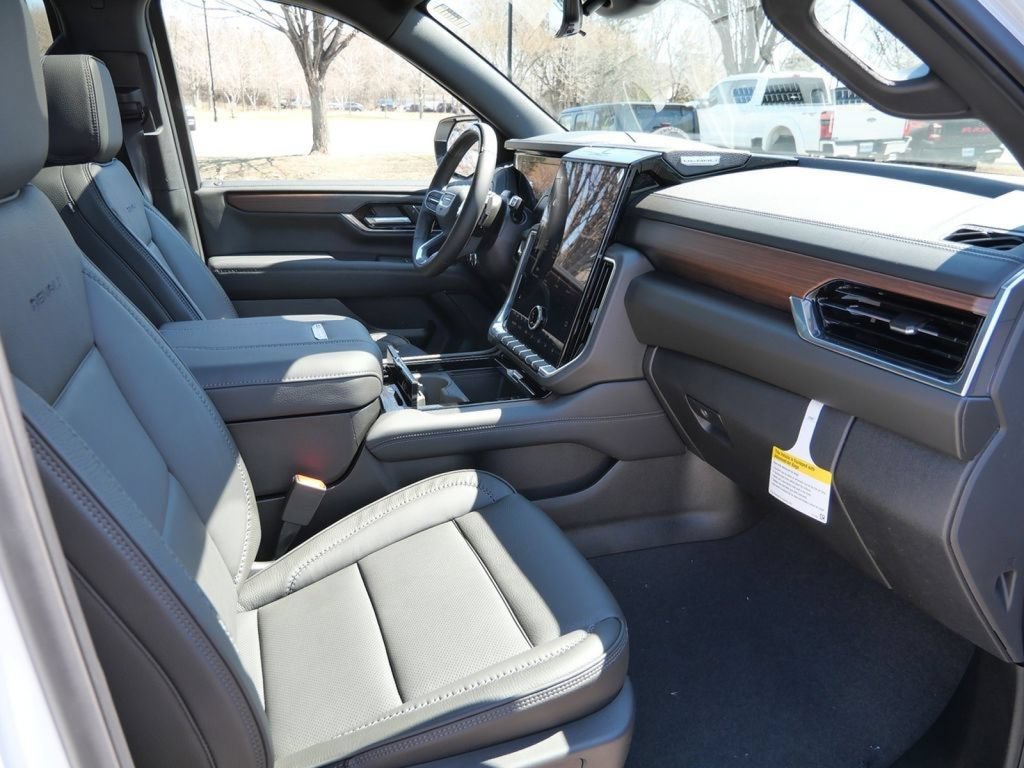 New 2026 GMC Yukon XL Denali w/ Denali Reserve Package AWD/4WD image 28