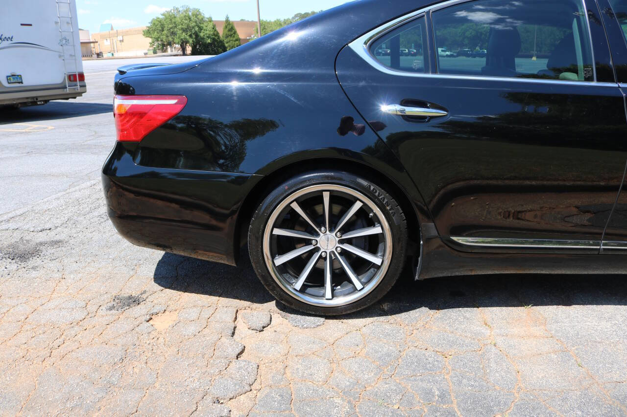 Used 2010 Lexus LS 460 RWD image 41